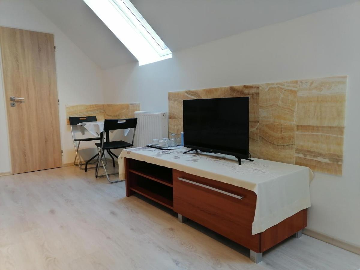 Apartmany Amalia Piest'any Luaran gambar